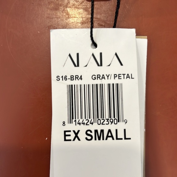 NWT Alala LuLu Lemon Grey Sports Bra - Picture 6 of 6